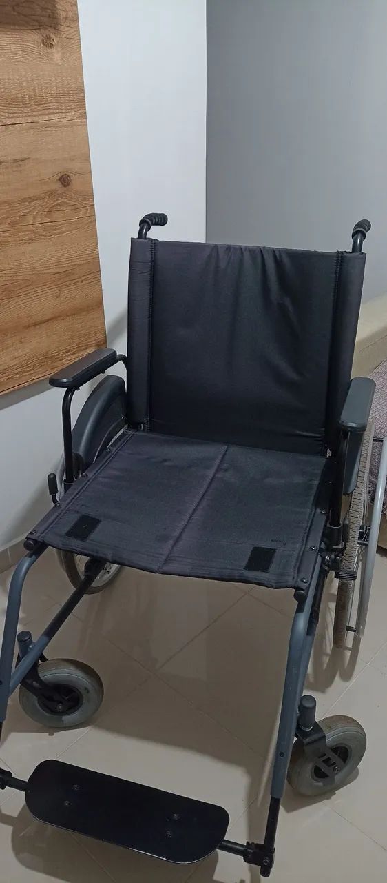 Cadeira de rodas Obeso. - Foto 2