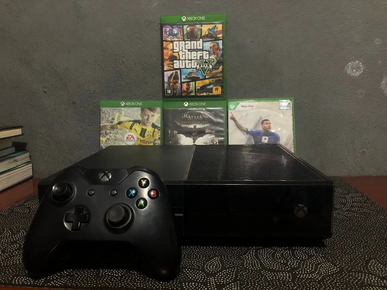 Xbox one funcionando perfeitamente com jogos e controle  - Foto 2
