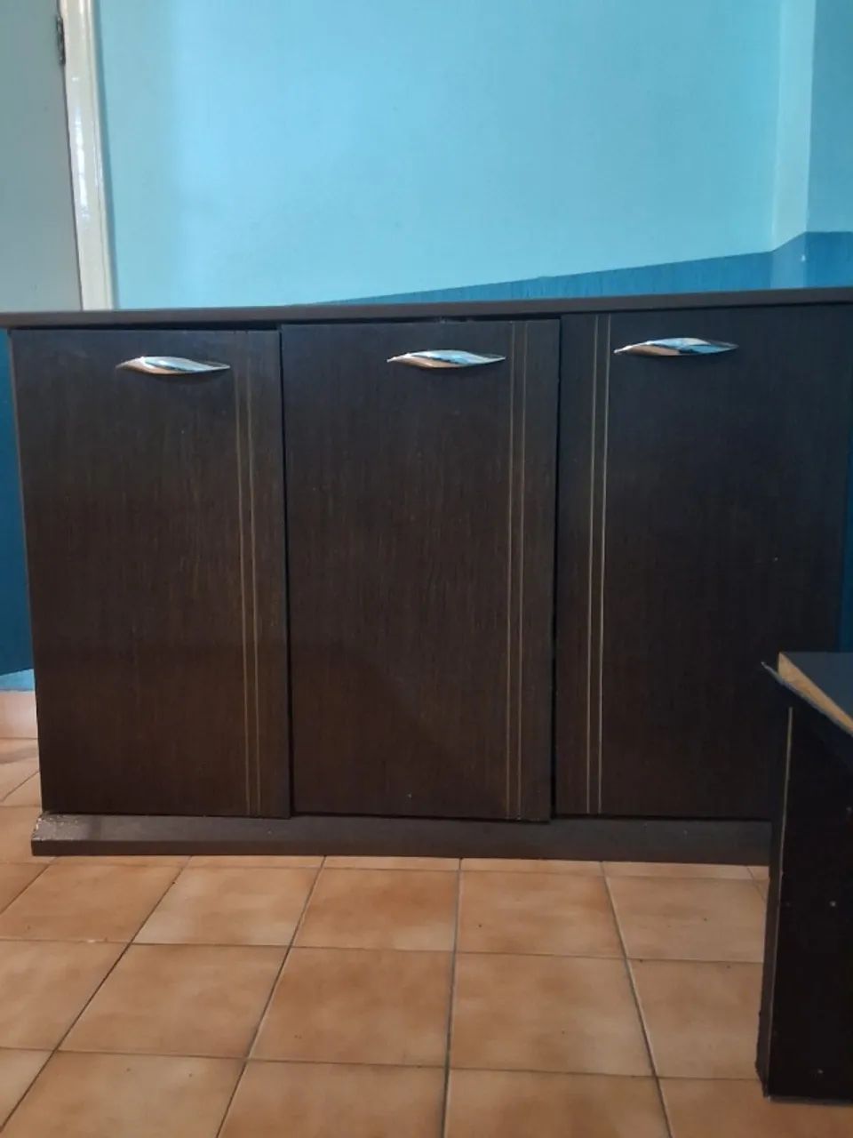 Rack marrom 3 portas - perfeito estado - Foto 2