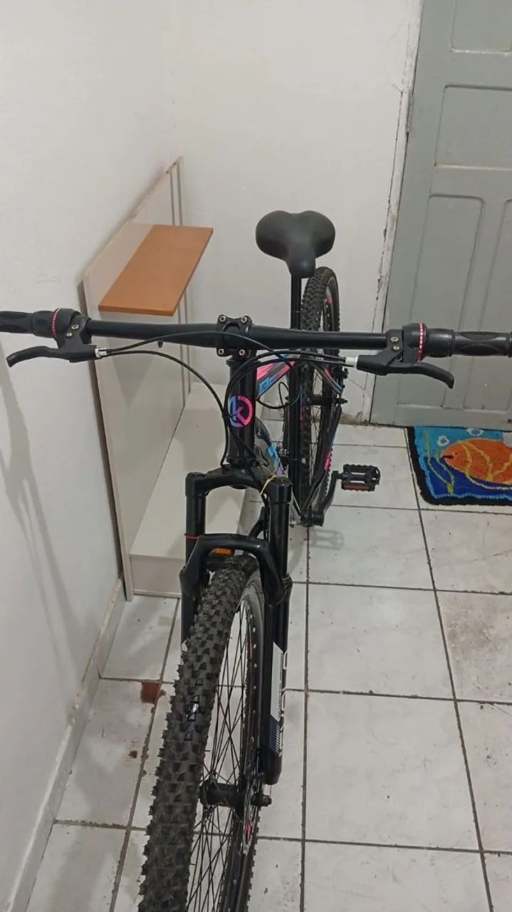Bicicleta seminova aro29 - Foto 4