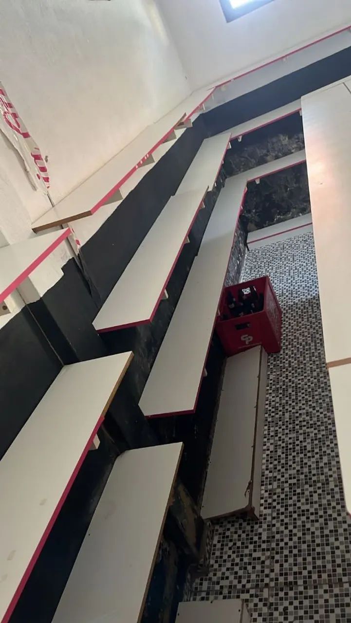 Partilheiras e móveis de comércio semi-novo  - Foto 3