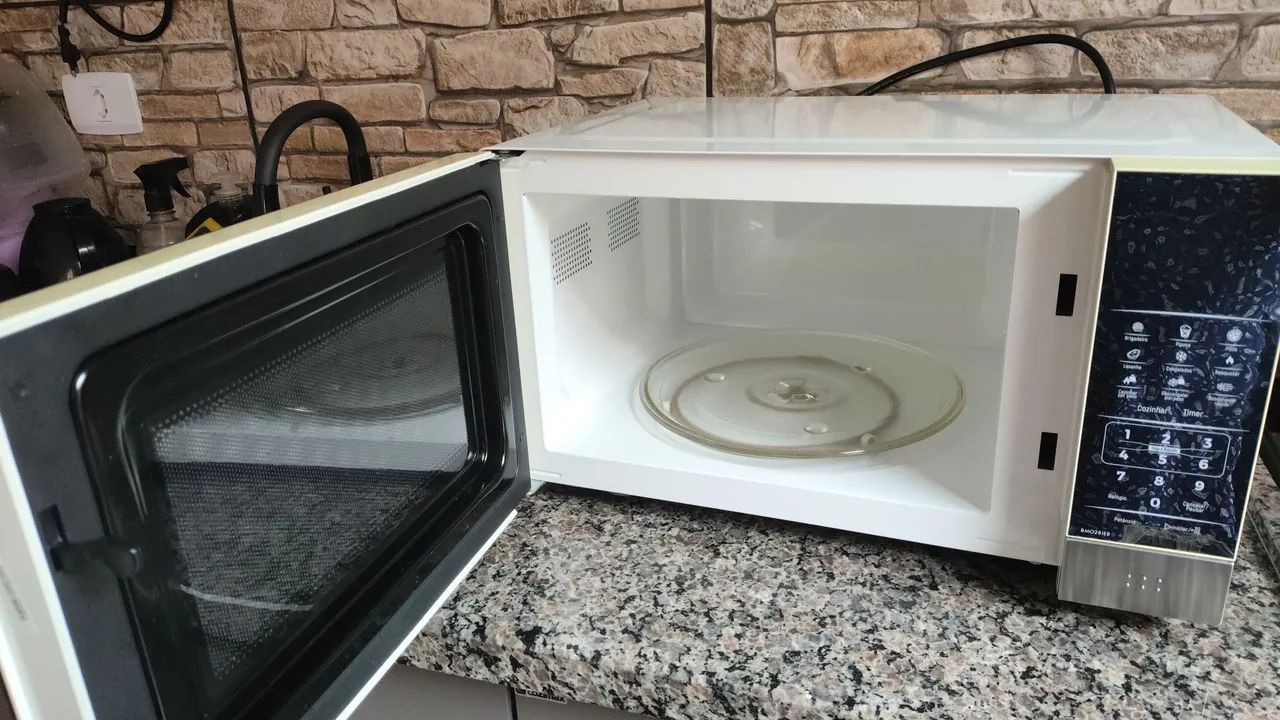 Microondas Britânia 28 litros - Foto 5