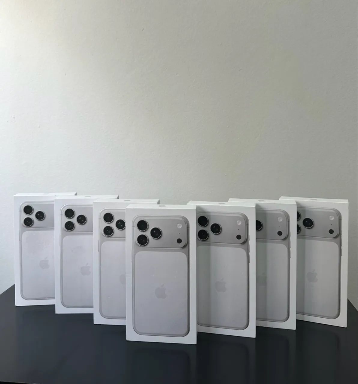 IPHONE 17 PRO MAX PRATA NOVOS  - Foto 2