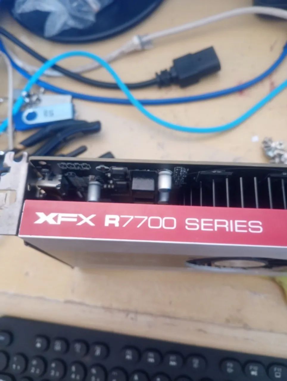 PLACA DE VIDEO XFX 7700 SERIES - Foto 2