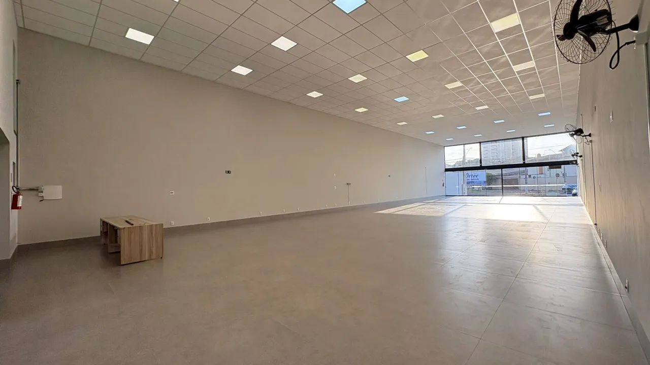 Barracão Comercial para Locação- Próximo ao Centro de Leme/SP