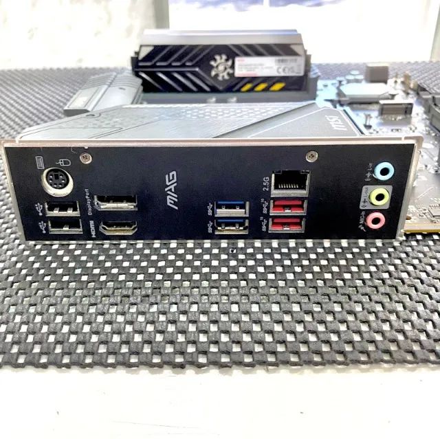 Kit Placa-mãe Msi B660M Bazooka 1700 + Core i5-12400F + 16Gb