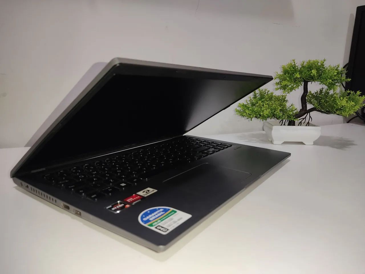 Notebook ASUS M515, Ryzen 5 3500u, 256ssd, 8GB RAM - Foto 3