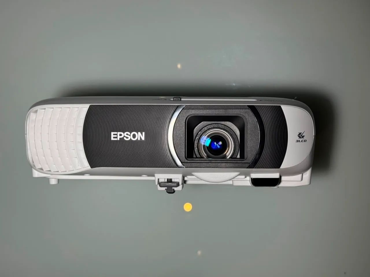 Projetor Epson PowerLite FH54+ Full HD 4100 Lumens 3LCD Wi-Fi - Novo - Foto 2