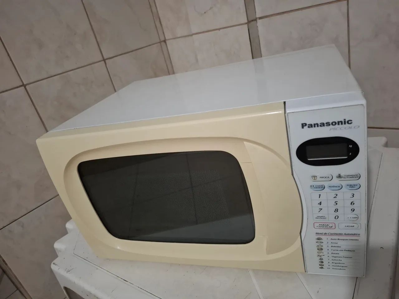 Micro-ondas Panasonic 23 litros impecável  - Foto 3