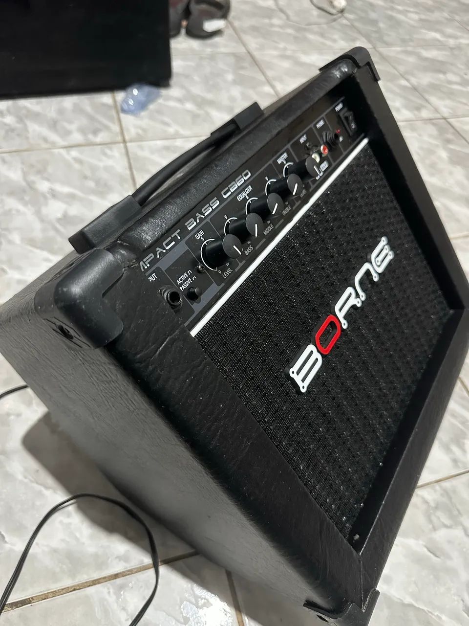 Caixa amplificadora Borne (Aceito negociação)