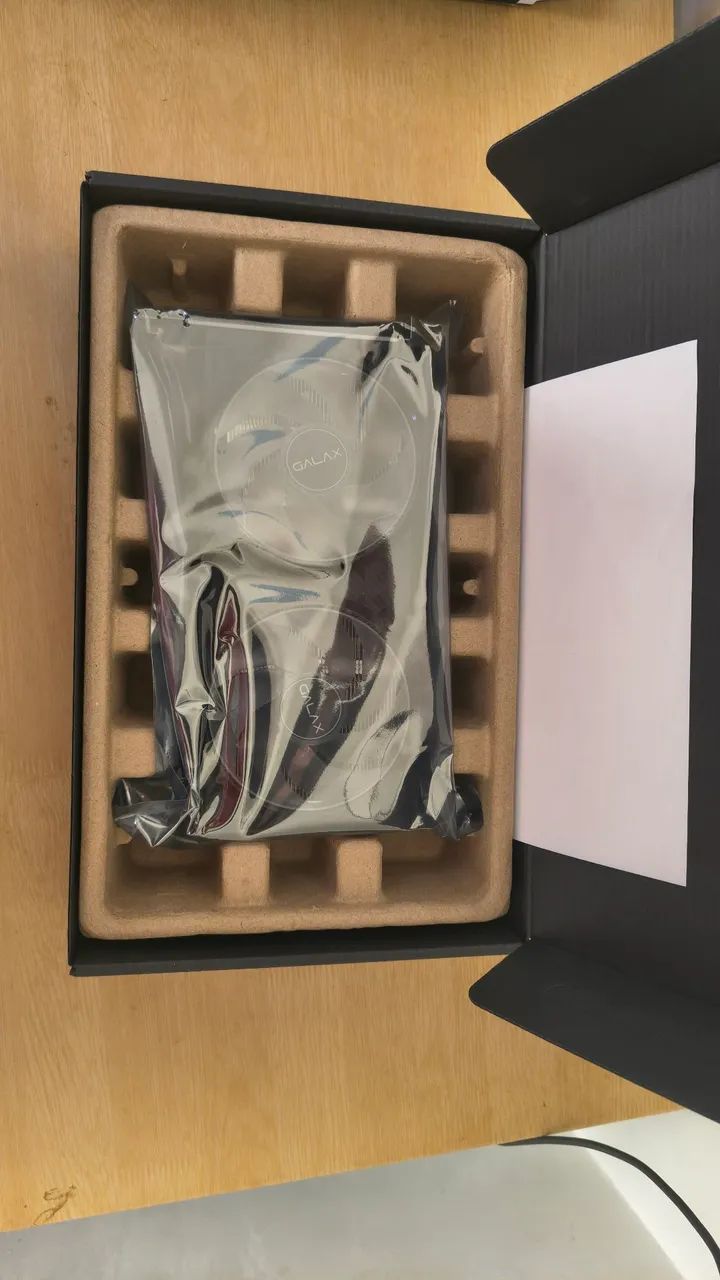 Placa de Vídeo GeForce RTX 5060 - Foto 2