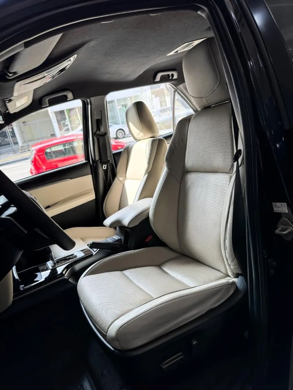 Toyota Hilux SW4 Diamond 2.8 4X4 2022 ( ACEITAMOS SEU CARRO COMO ENTRADA, PARA O FINANCIAM - Foto 8