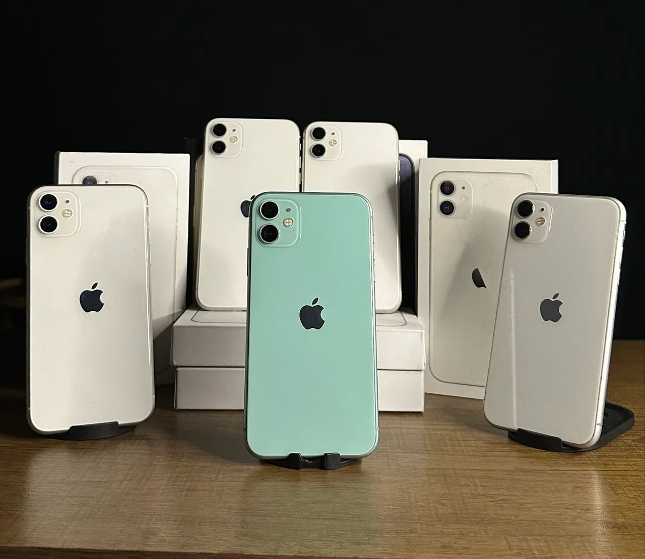 iPhone 11 128gb/64gb semi novos perfeito funcionamento!!