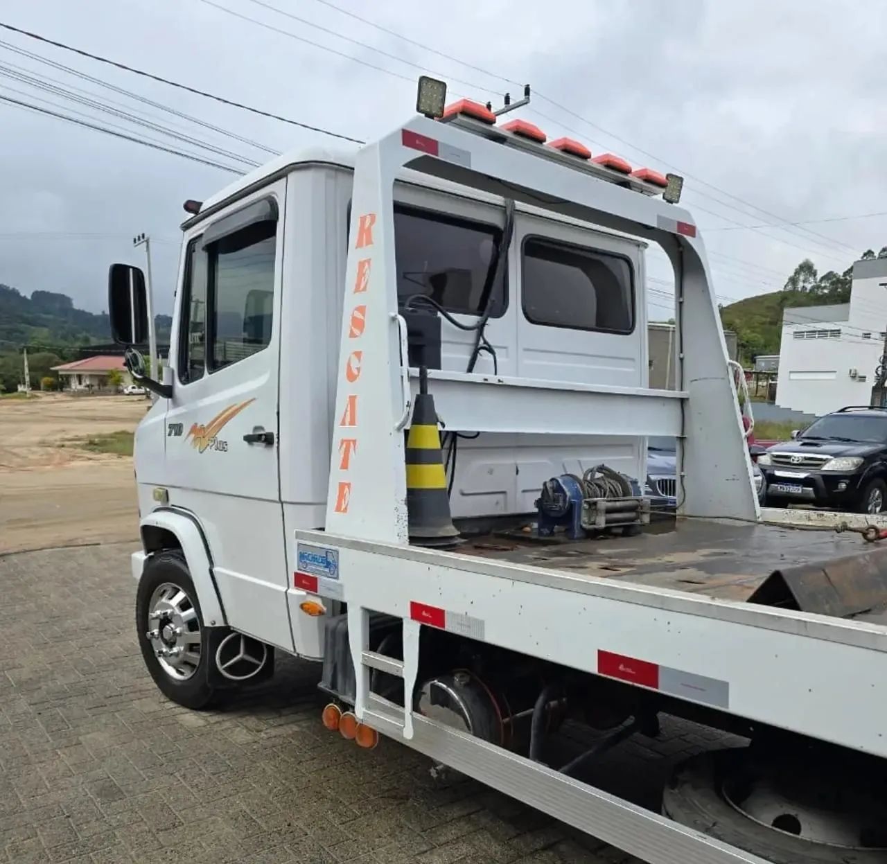 MB 710 PLATAFORMA 2008 - Foto 4