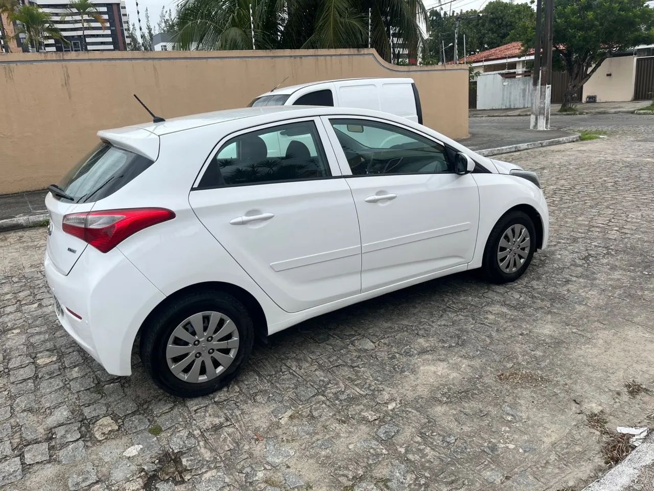 Hyundai HB20 Comf./c.plus/c.style 1.0 Flex 12V 2015 - Foto 4