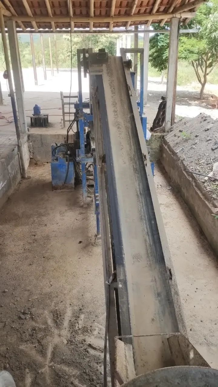 MÁQUINA DE FABRICAR BLOQUETE E MEIO-FIO - Foto 3