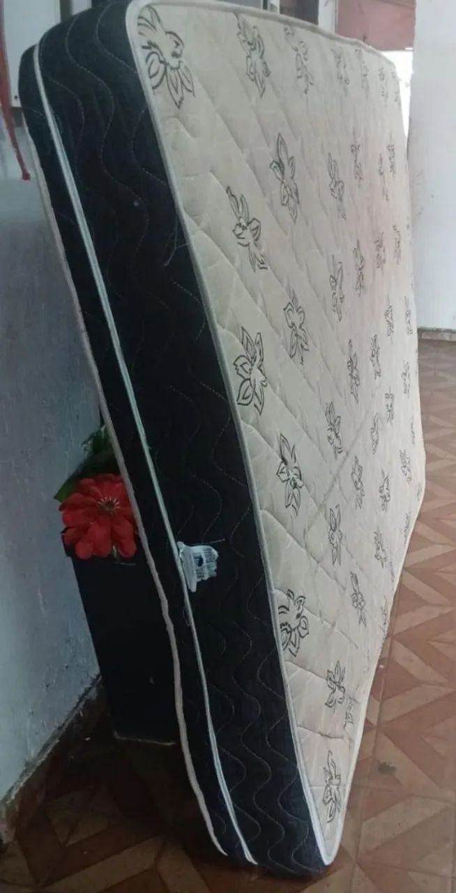 Colchão de casal Queen 