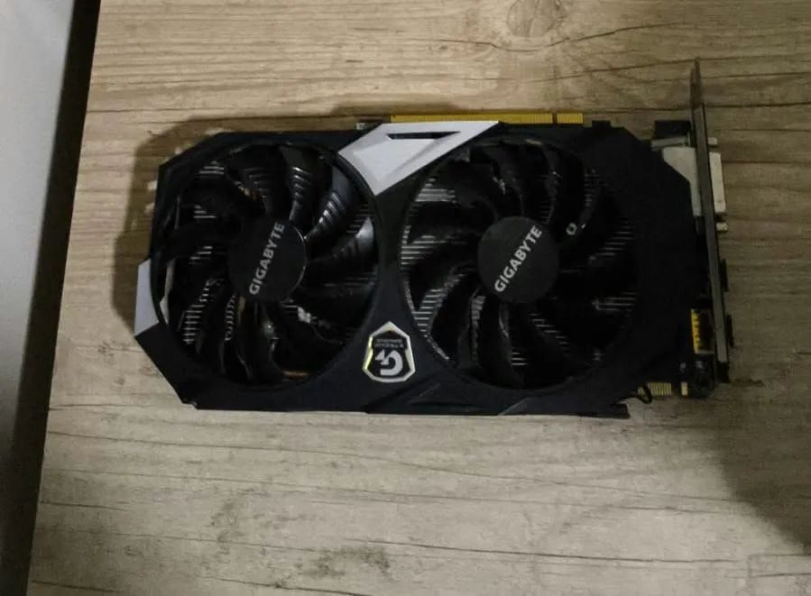 GTX 950 2GB Windforce - Foto 2