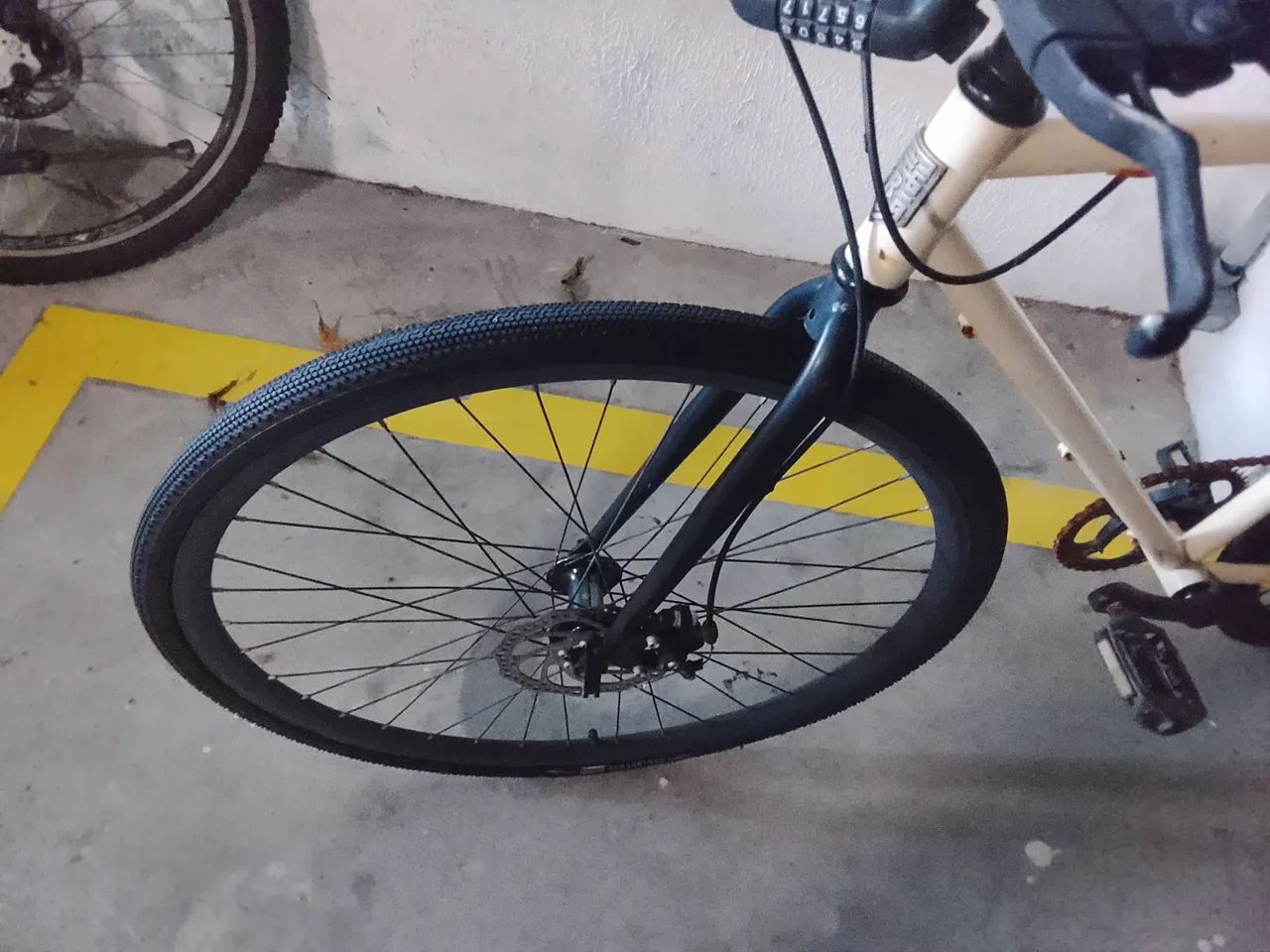 Bicicletaraf beke 10 700 com frei a disco  aro 29 - Foto 3
