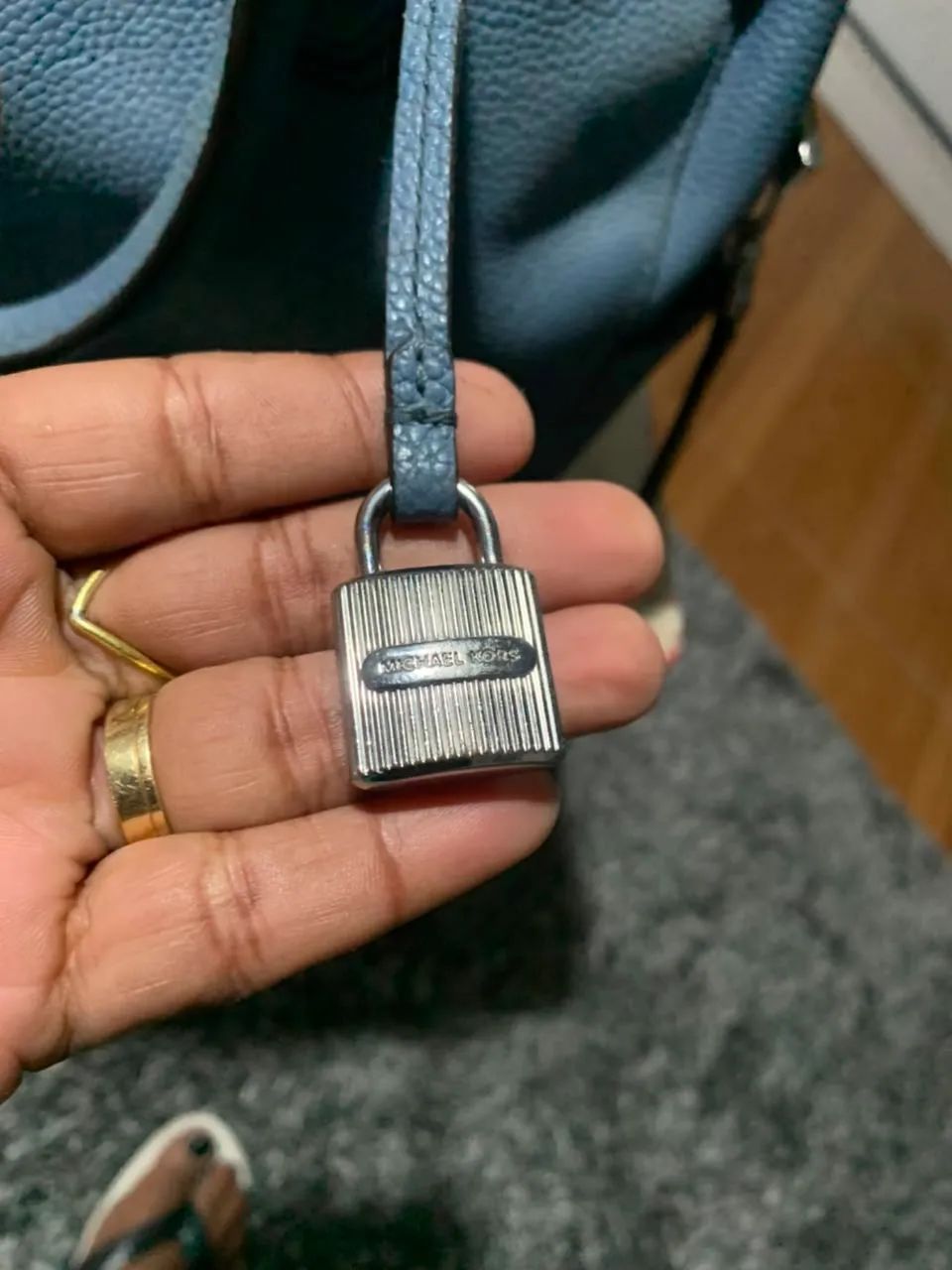 Bolsa azul em couro Michael kors - Foto 2