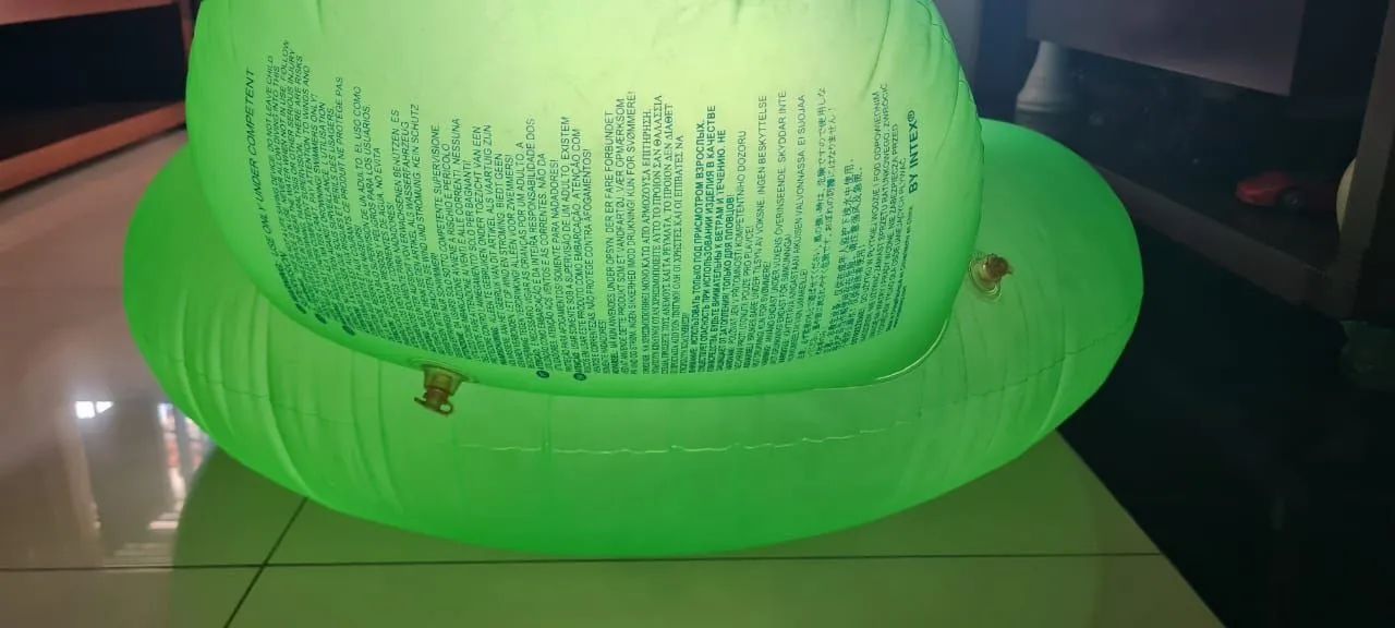 Boia com apoio pra cabeça tamanho adulto  - Foto 3