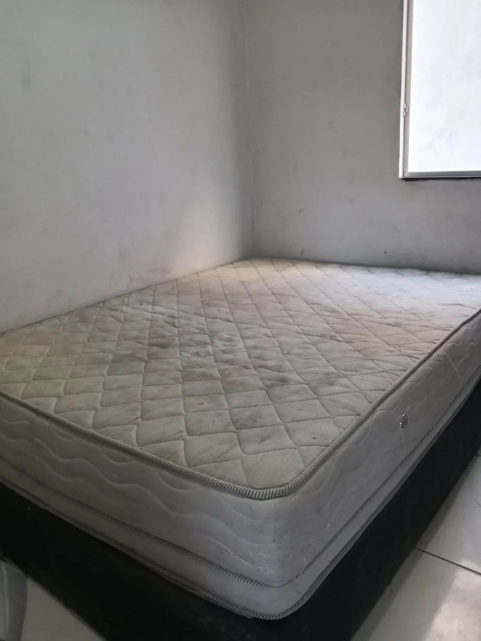 Cama de casal box + colchão 