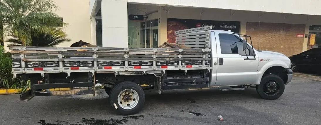 F4000 2017 4x4 2P Carroceria.  - Foto 4