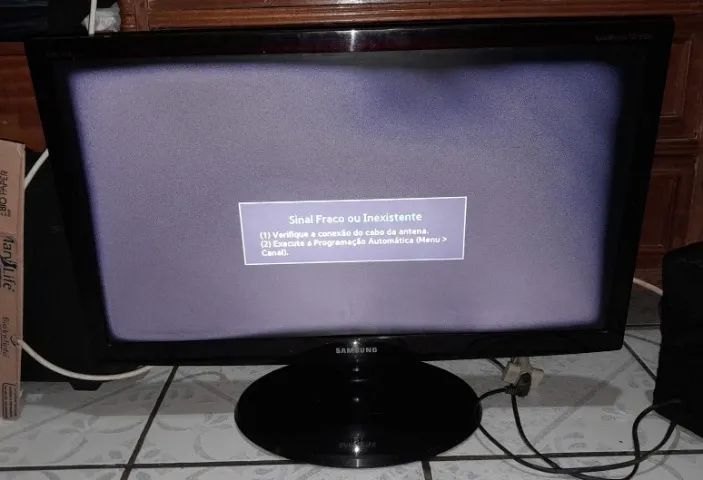 TV Monitor LED Samsung 27 polegadas (Modelo LT27B350/Pra Conserto Ou Retirada De Peças) - Foto 2
