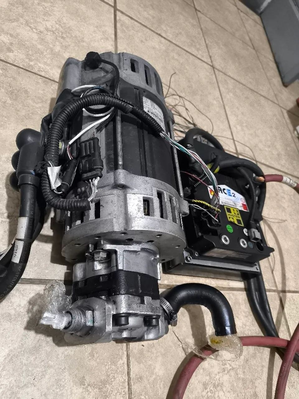  motor e controladora elevação de empilhadeira  - Foto 4