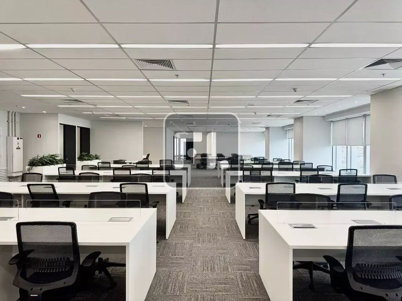 Escritório para aluguel e venda tem 600 metros quadrados - Foto 4