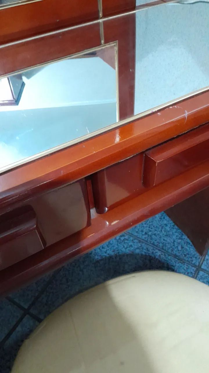 Vendo penteadeira antiga em ótimo estado - Foto 3