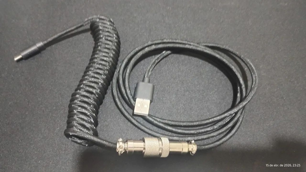 Black Coiled Keyboard Cable428512839981475840