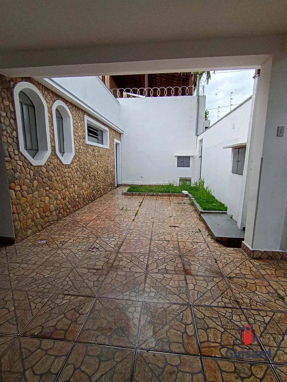 Casa 3 quartos mais edícula sobrado com 2 quartos sala e cozinha - Foto 2