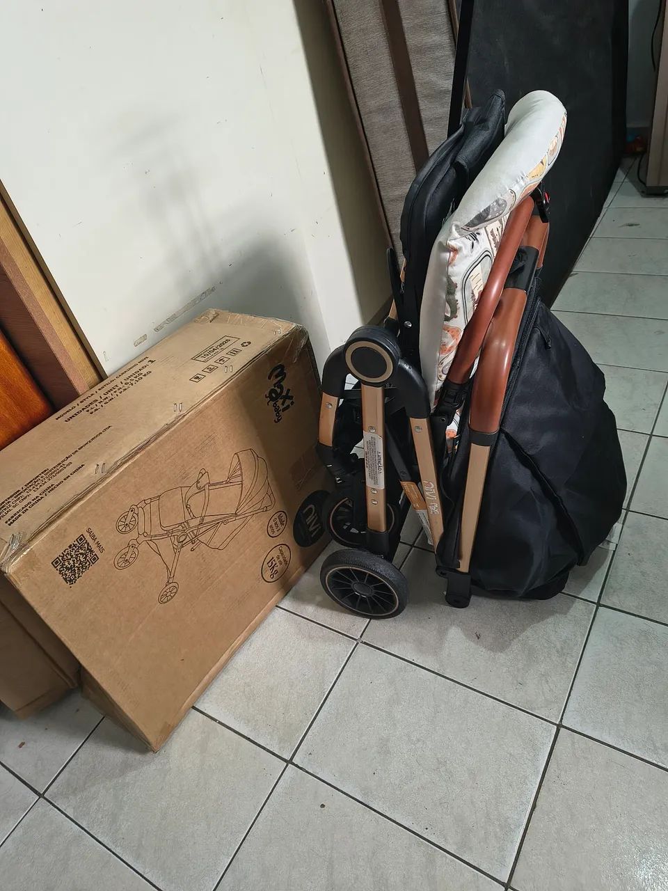 Carrinho de bebê fácil de abri e fechar moderno - Foto 3