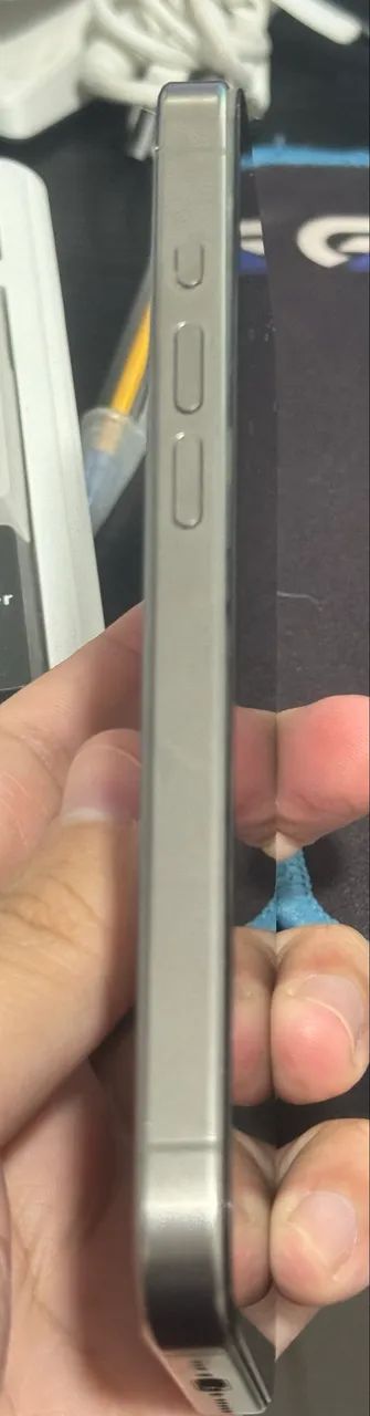 iPhone 15 Pro - Foto 3