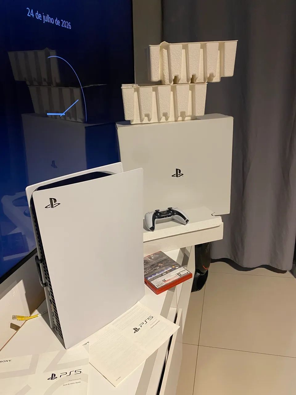 Ps5 c/ caixa em perfeito estado 