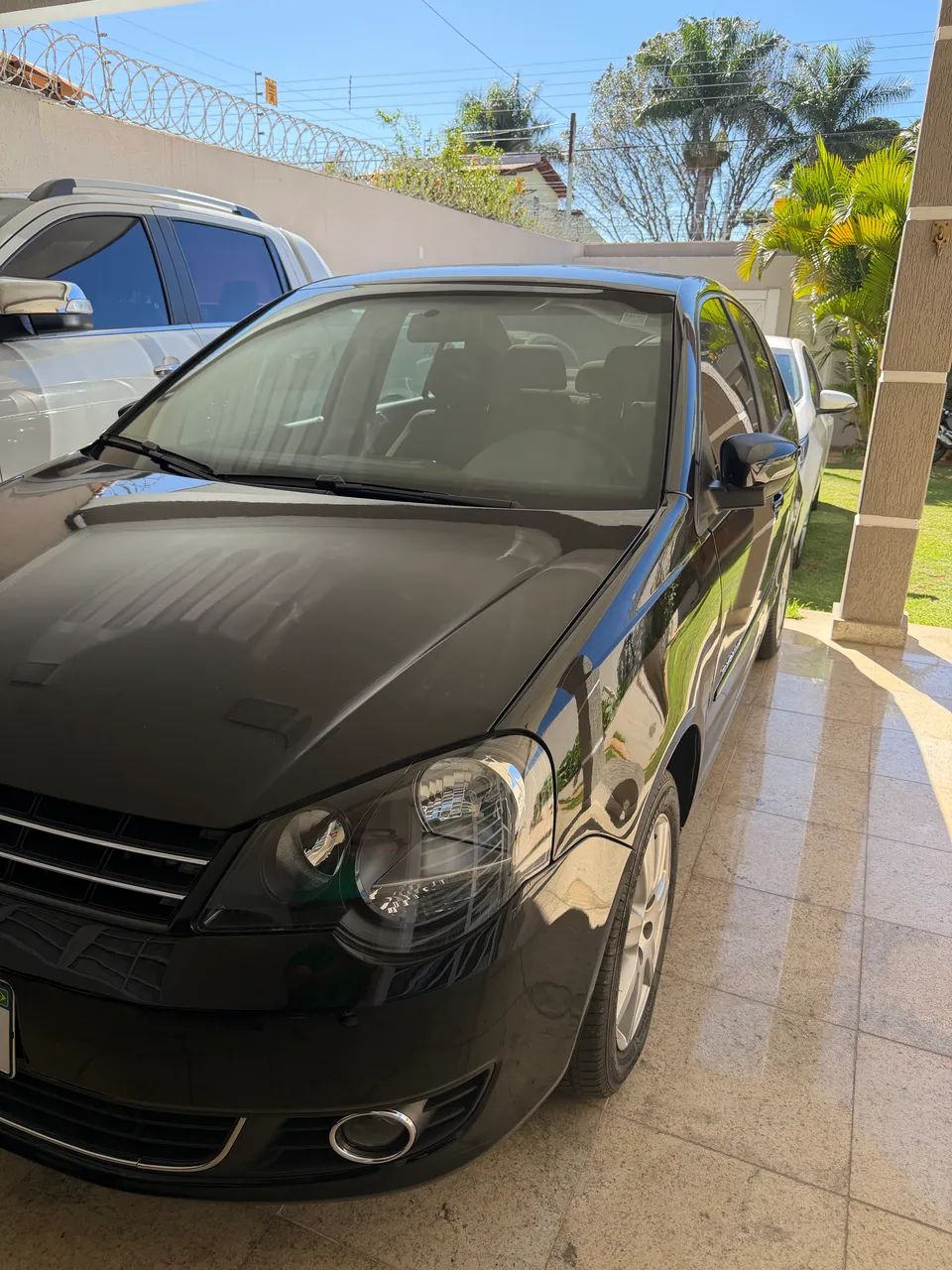 Volkswagen Polo Polo Sed. COMFORT. 1.6 Mi Tot. Flex 8v 2013