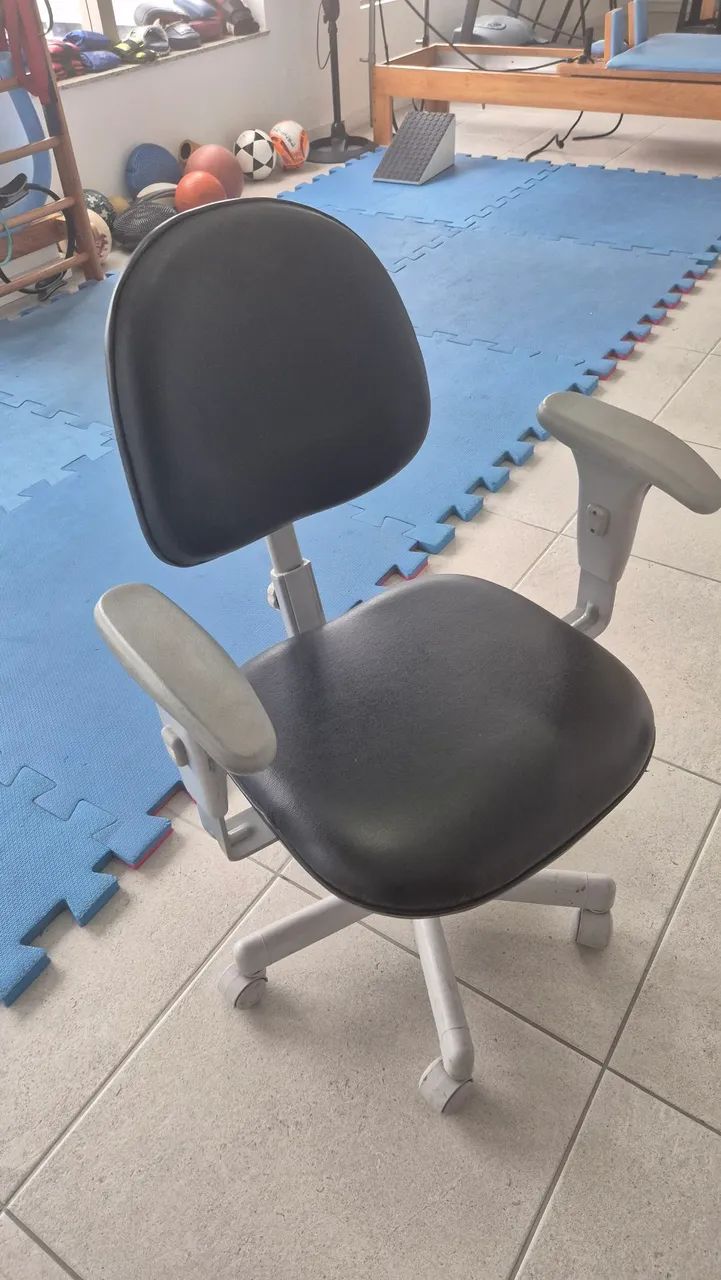 Vendo cadeiras de escritorio - Foto 2