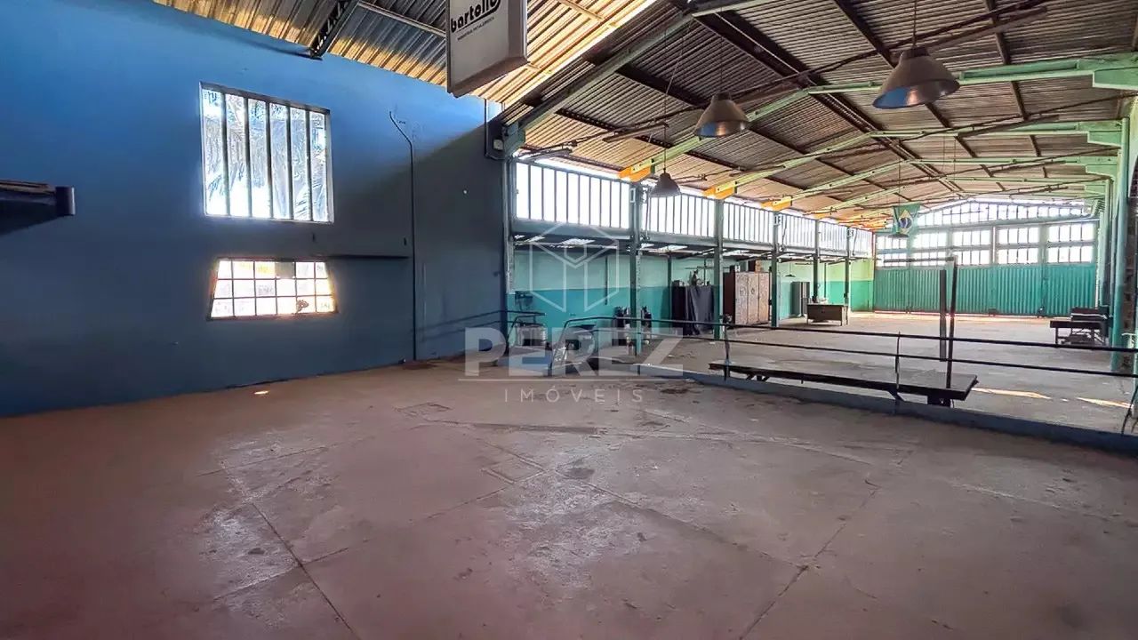 Imóvel Comercial com Galpão e Residência - Foto 5