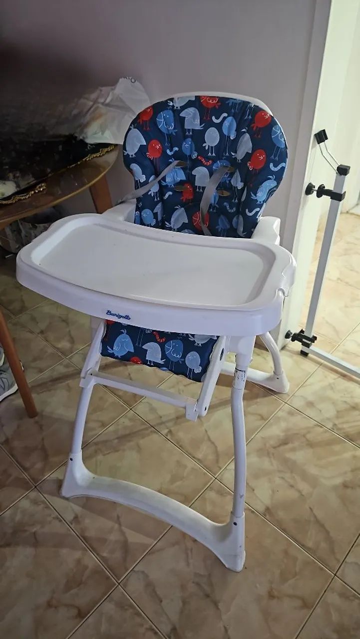 Cadeira de alimentação Burigoto 