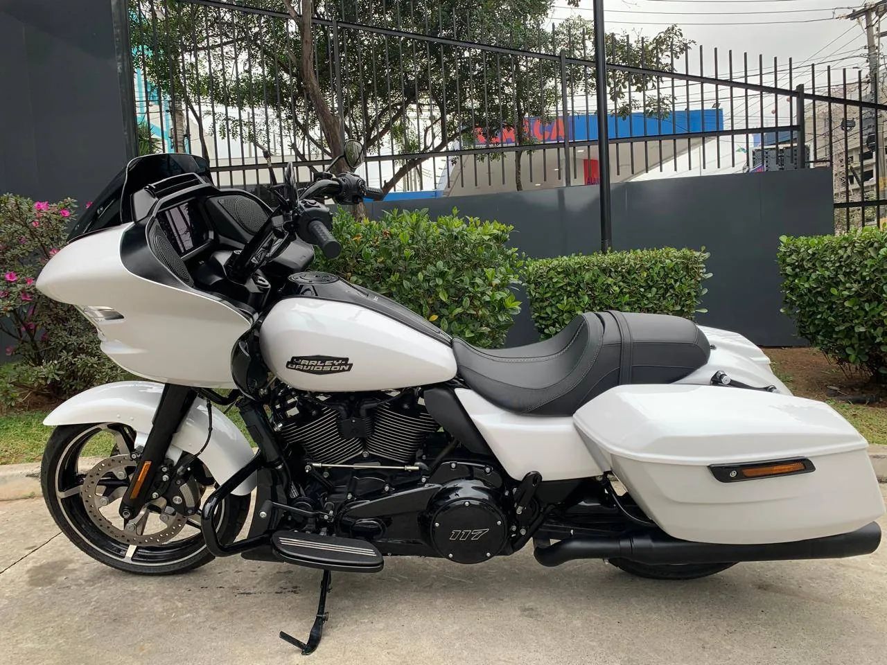 HARLEY-DAVIDSON ROAD GLIDE SPECIAL