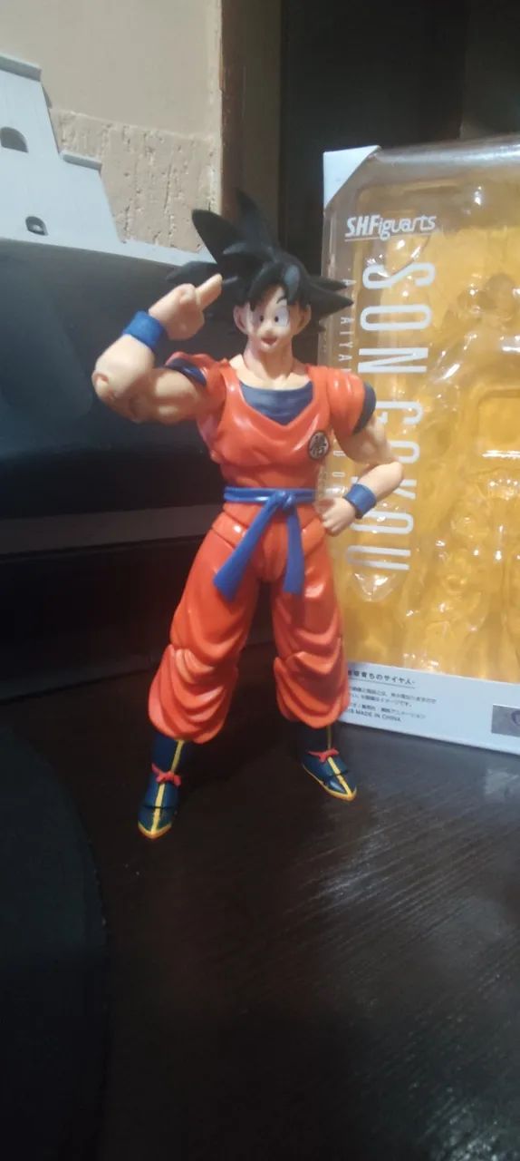 Action figure Goku Raised On Earth Shfiguarts - Foto 2