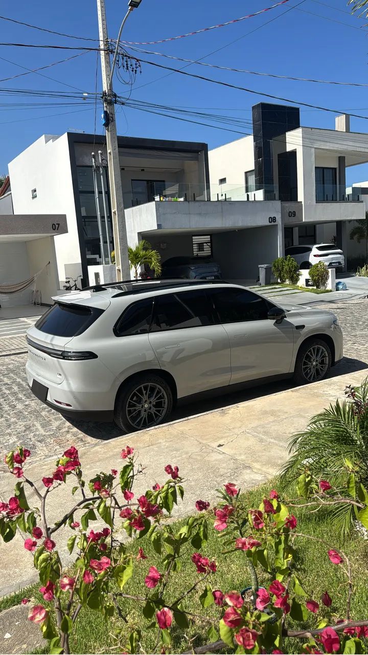 Leapmotor C10 BEV (Elétrico) 2027 - Foto 2