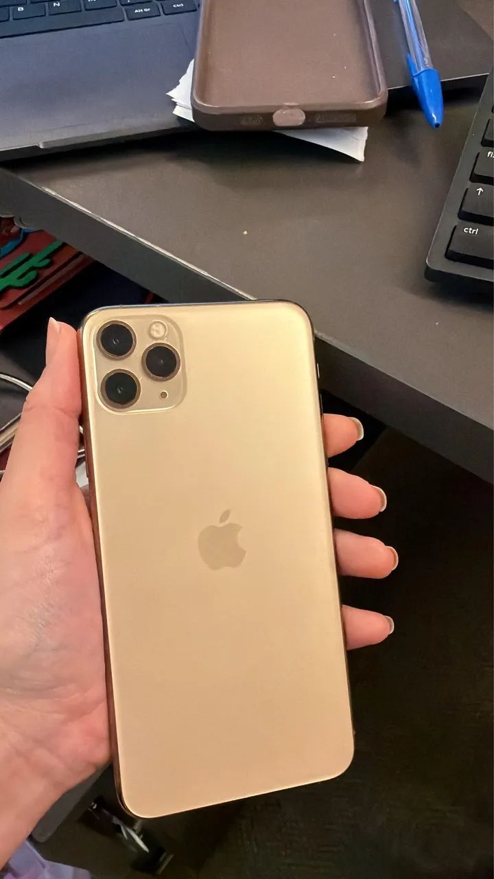 iPhone 11 Pro Max 256gbs - Celulares e Smartphones - Samambaia