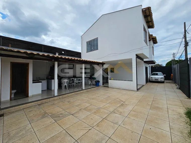 Casa à Venda com 03 Quartos no Bairro Interlagos em Divinópolis MG. - Foto 3
