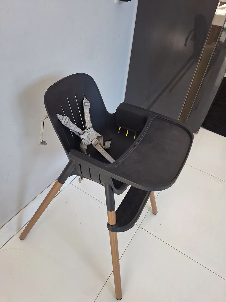Cadeira de alimentação infantil 