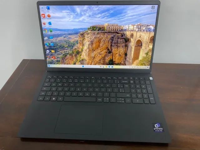 Dell Vostro 15 3510 8GB RAM i7 11a Geração