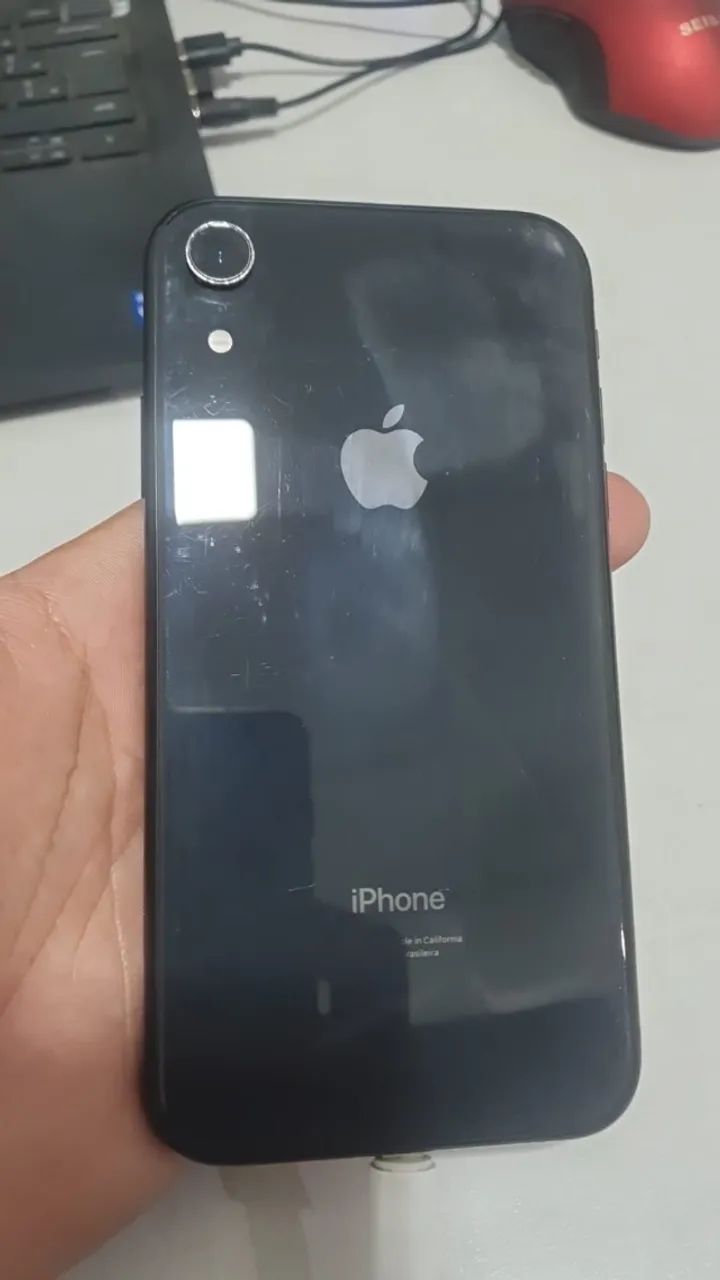 Celular iPhone XR 64GB