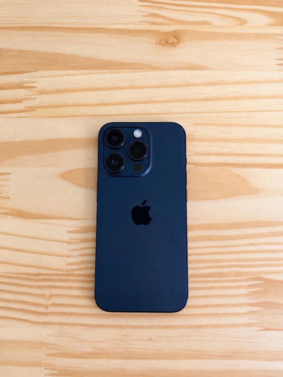 iPhone 15 Pro - Foto 2