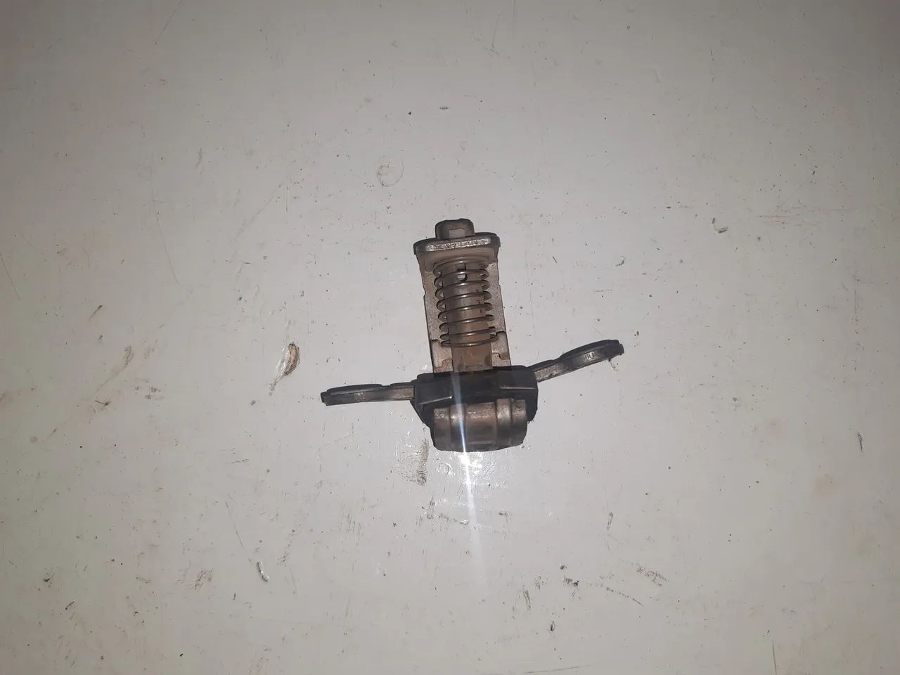 Fechadura Interna Tampa Caçamba Amarok 10/13